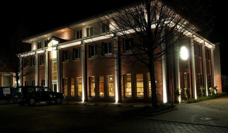 Parkhotel - Rosarium Uetersen Exterior foto